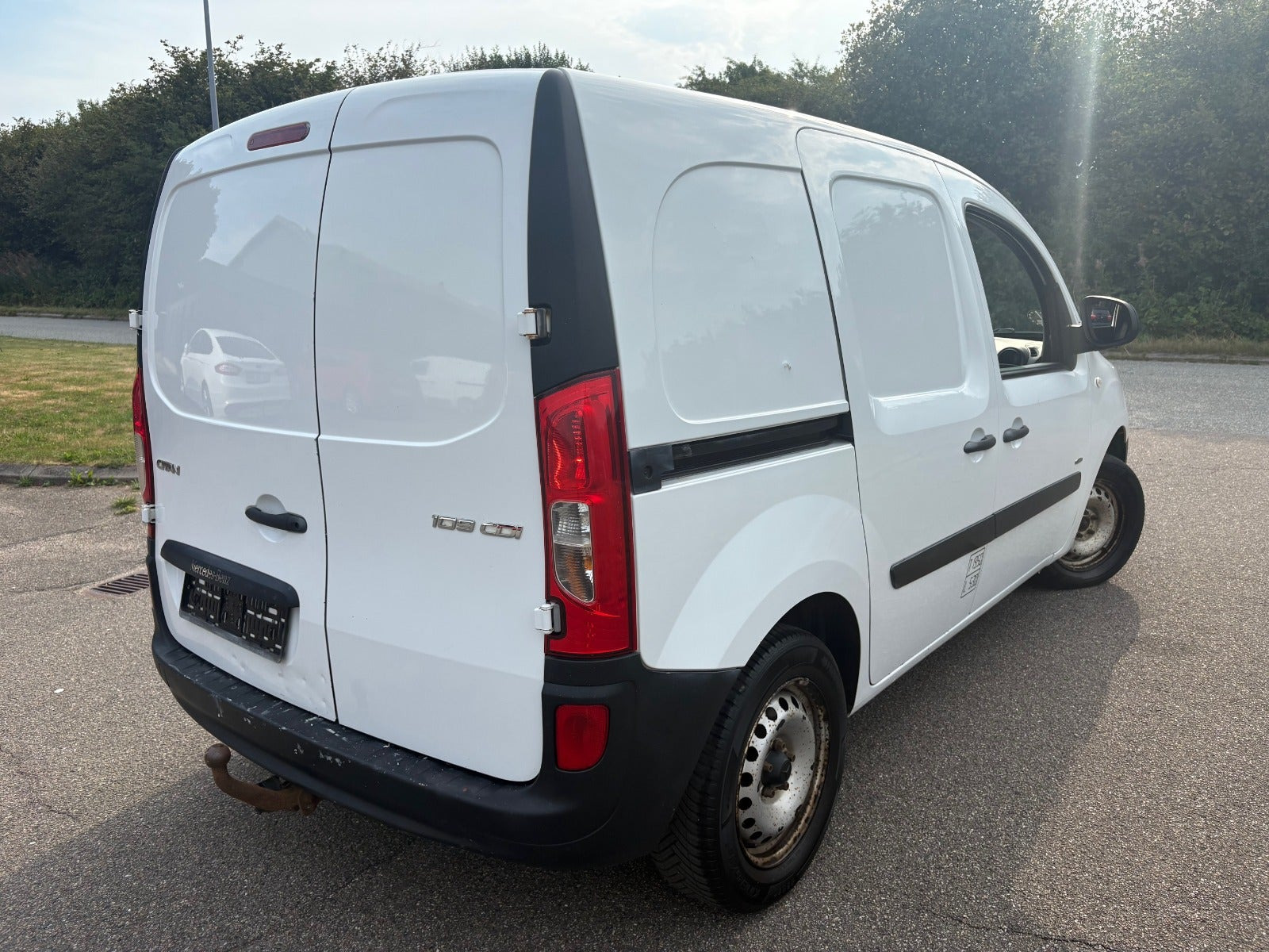 Hvid Mercedes Citan 109 fra 2014