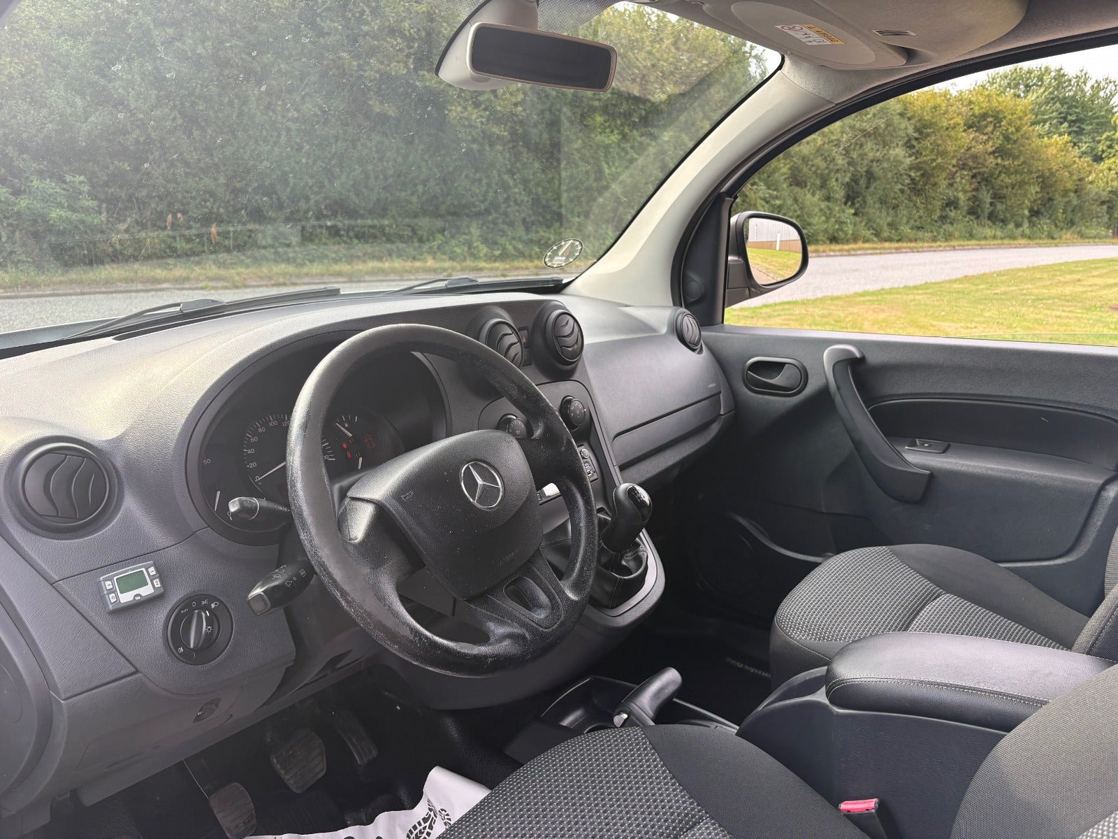 Hvid Mercedes Citan 109 fra 2014