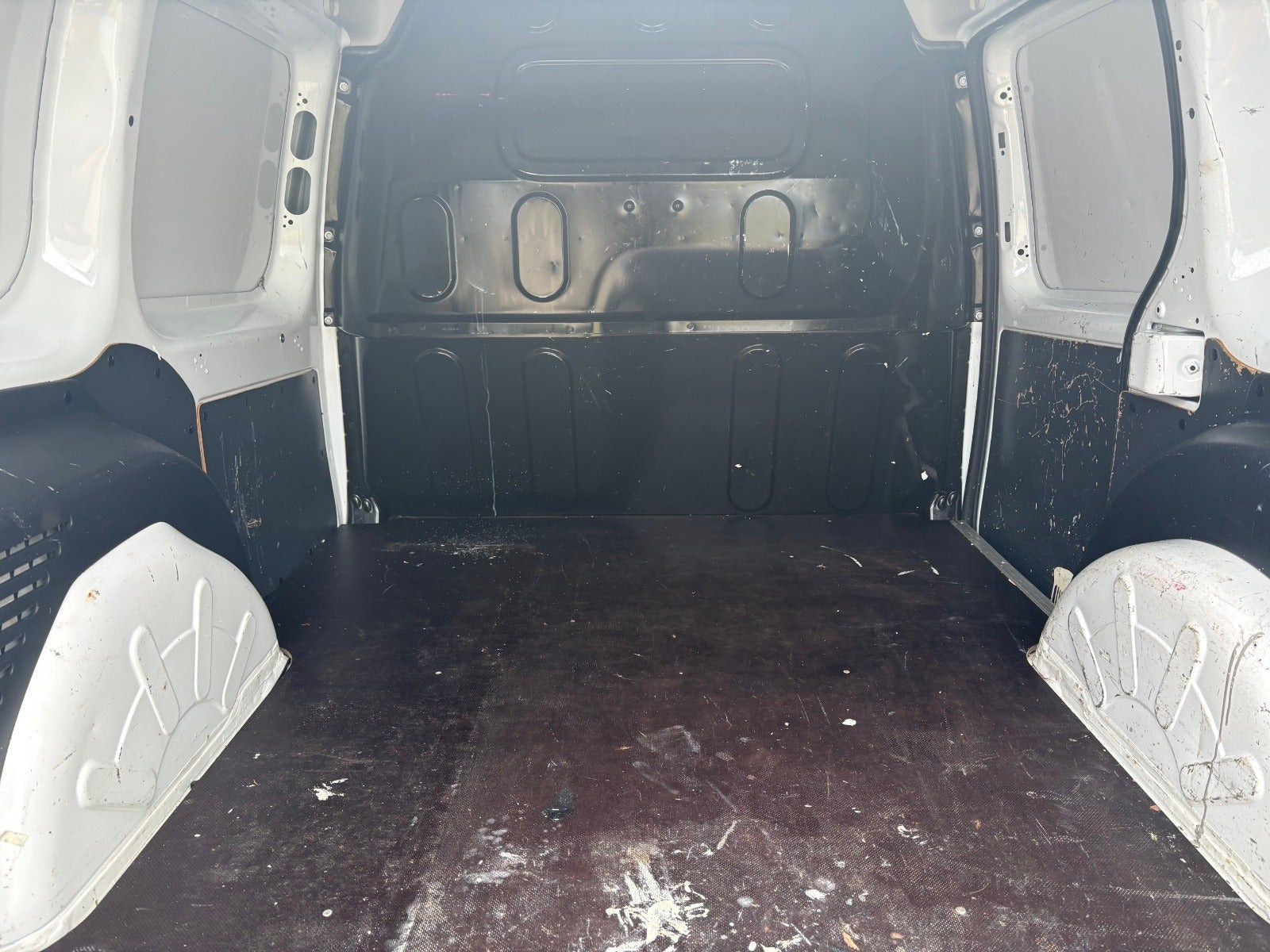Hvid Mercedes Citan 109 fra 2014