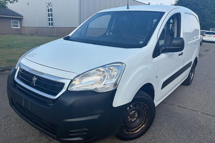 Hvid Peugeot Partner fra 2016