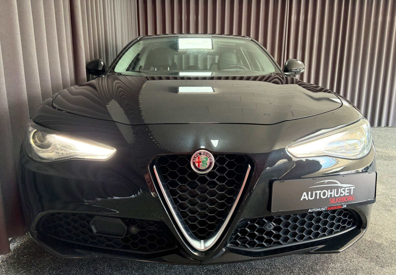 Sort Alfa Romeo Giulia fra 2018