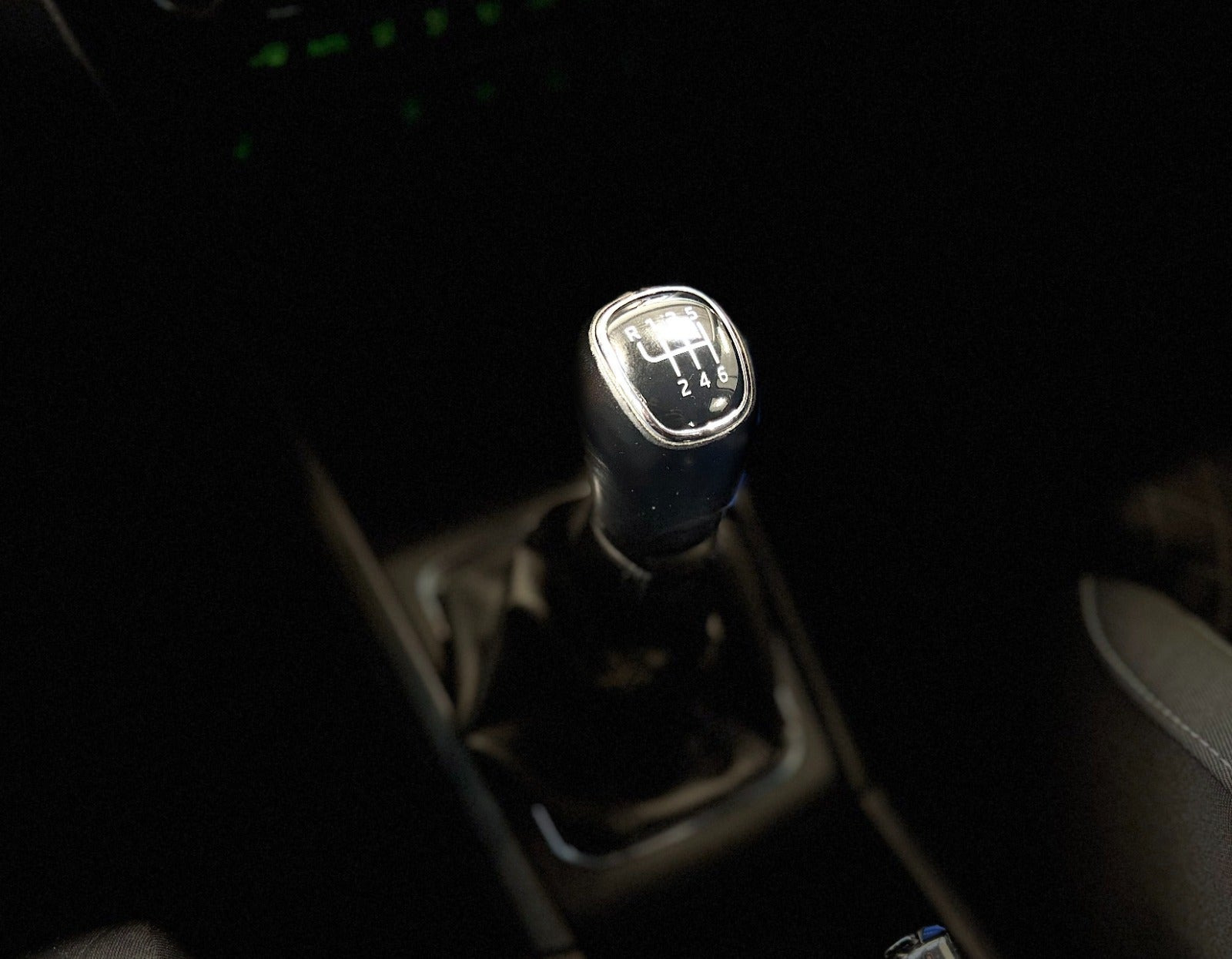 Grå Skoda Rapid fra 2017