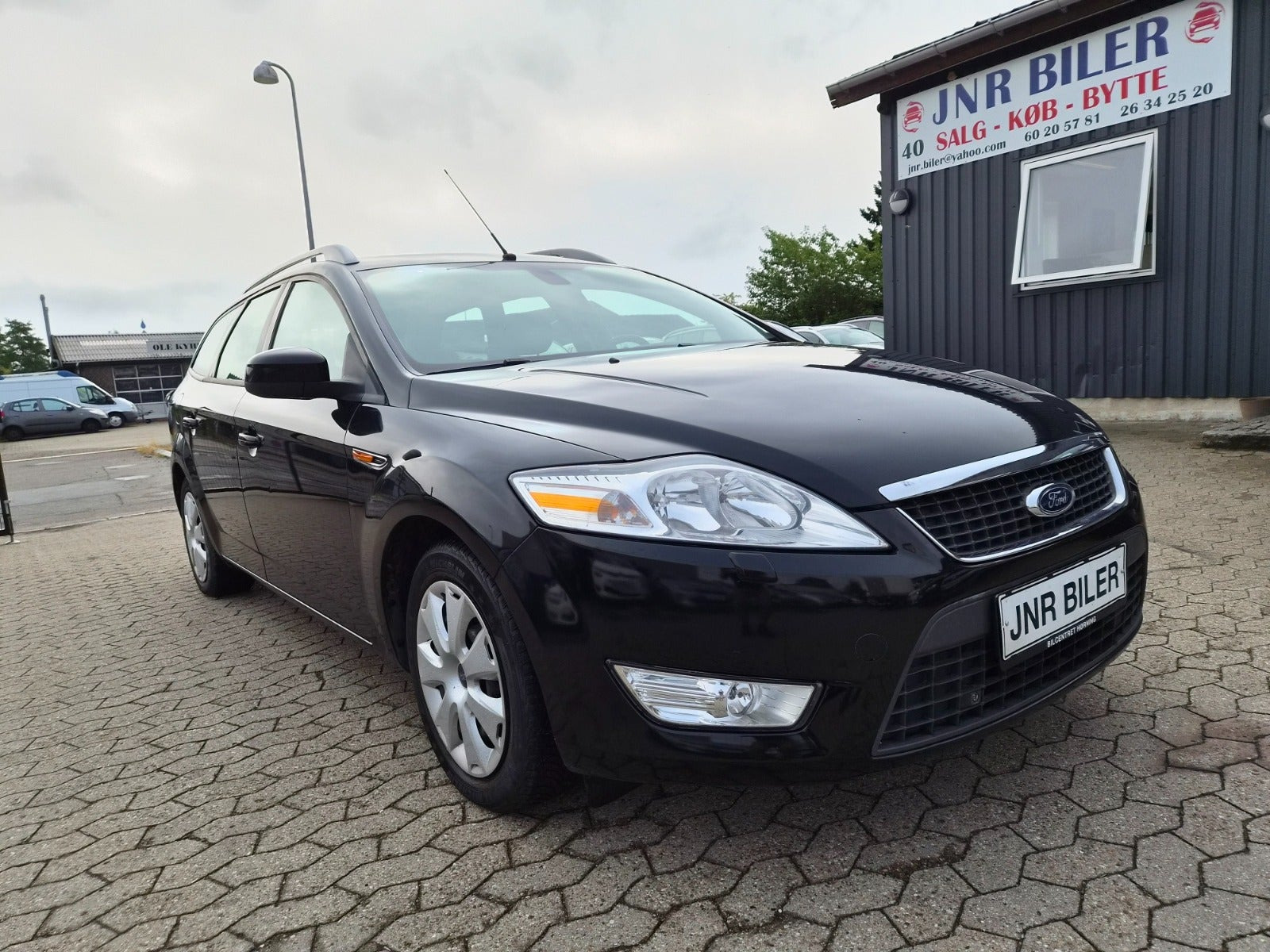Sort Ford Mondeo fra 2009