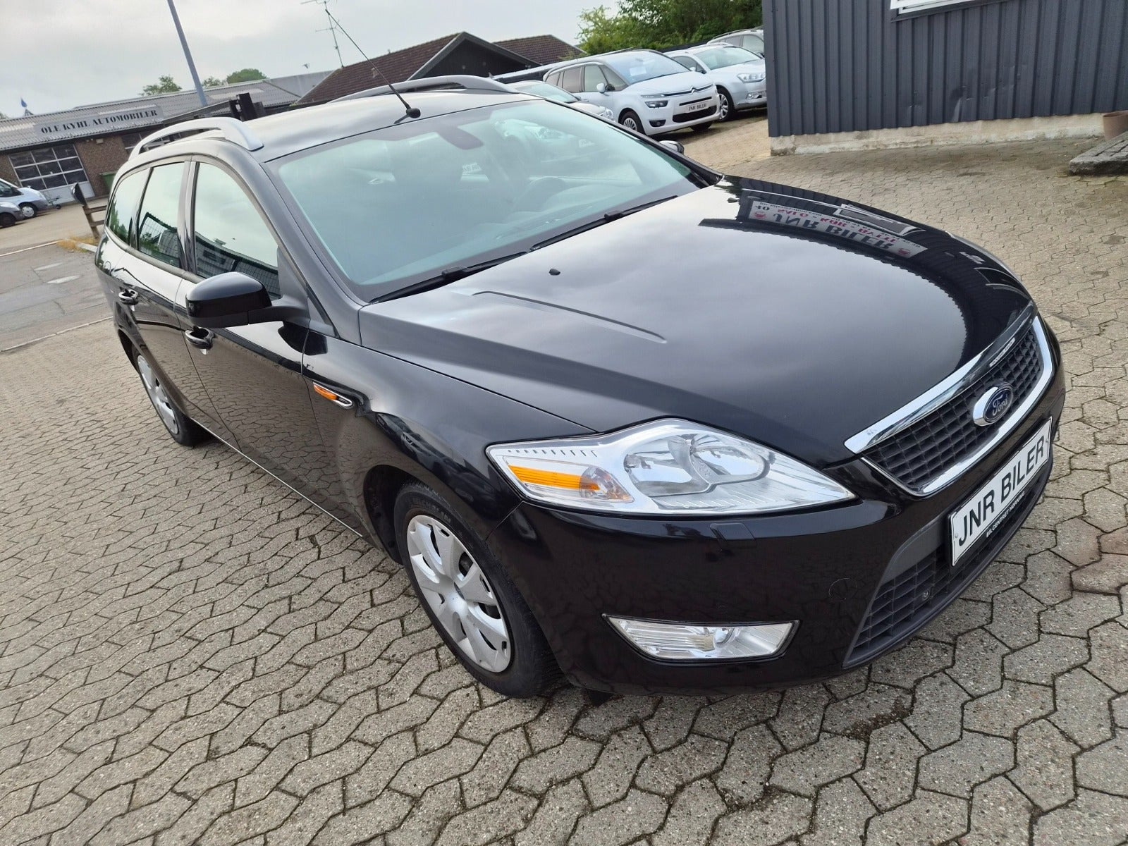 Sort Ford Mondeo fra 2009