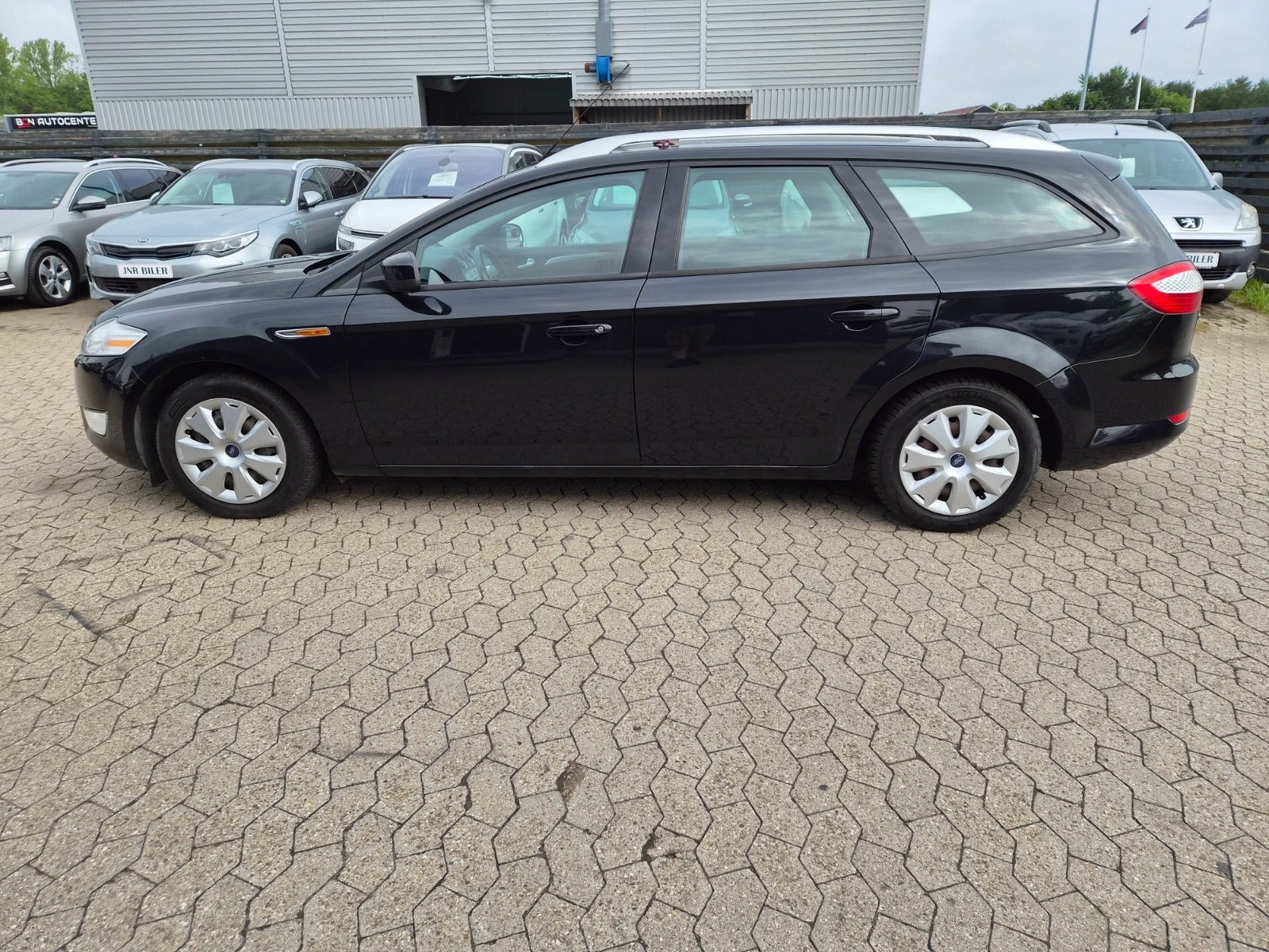 Sort Ford Mondeo fra 2009