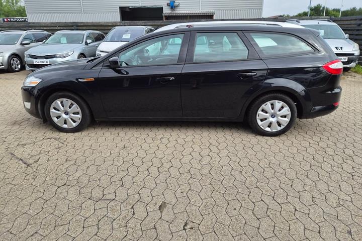 Sort Ford Mondeo fra 2009