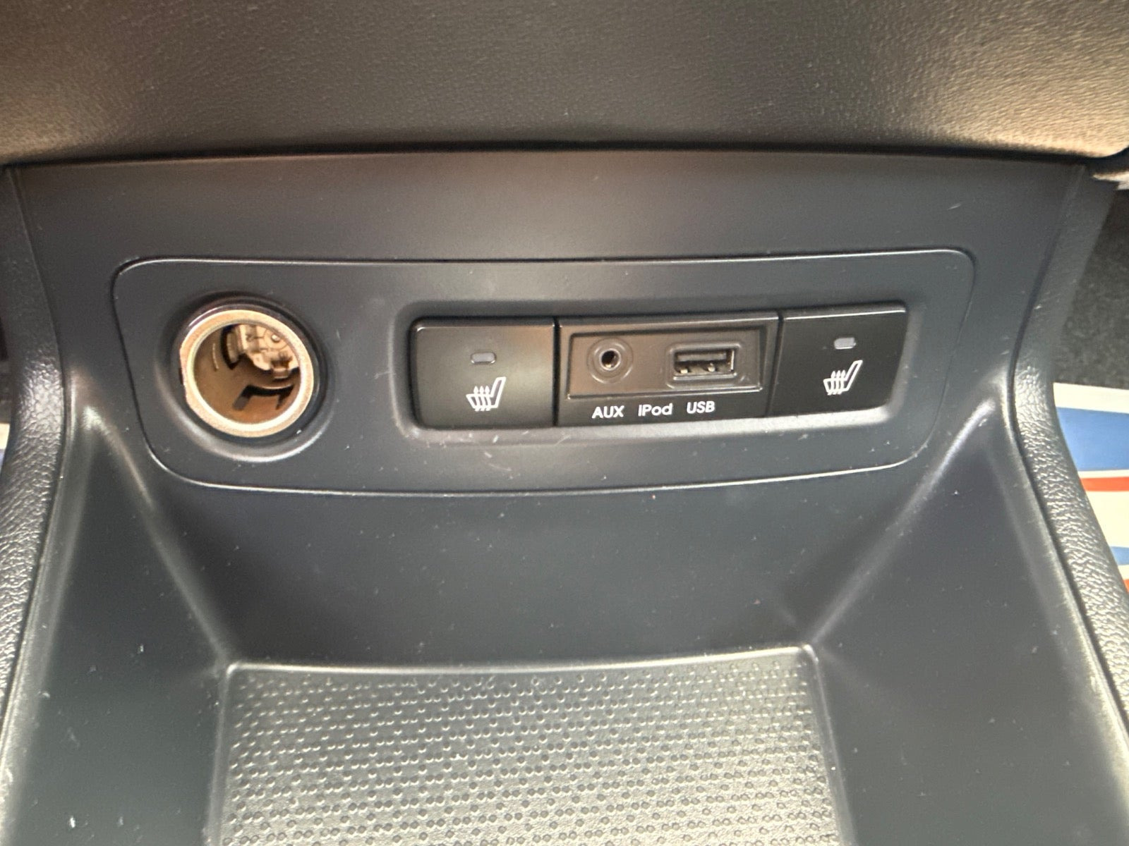 Blå Hyundai i20 fra 2014