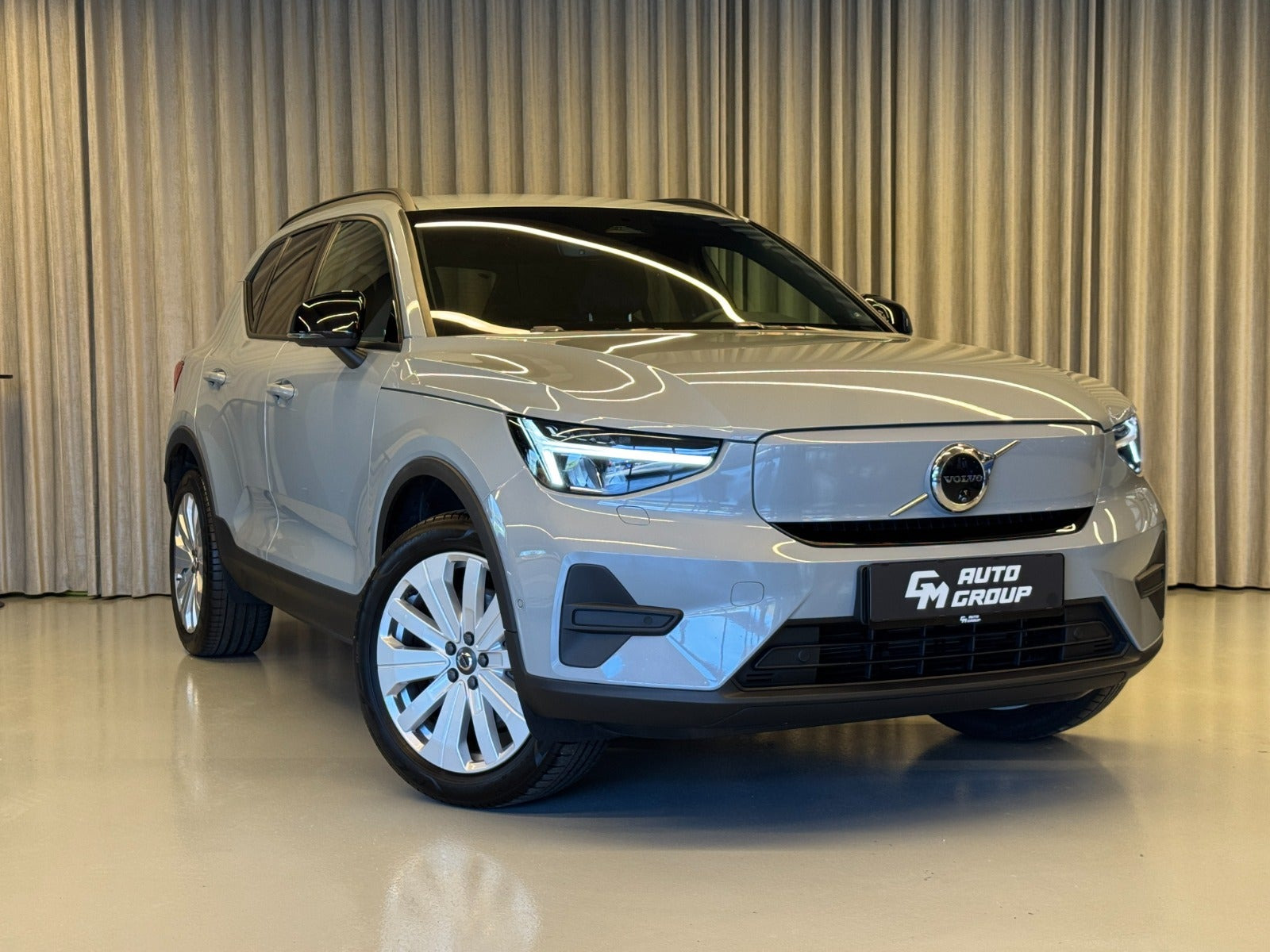 Volvo EX40 Extended Range Core
