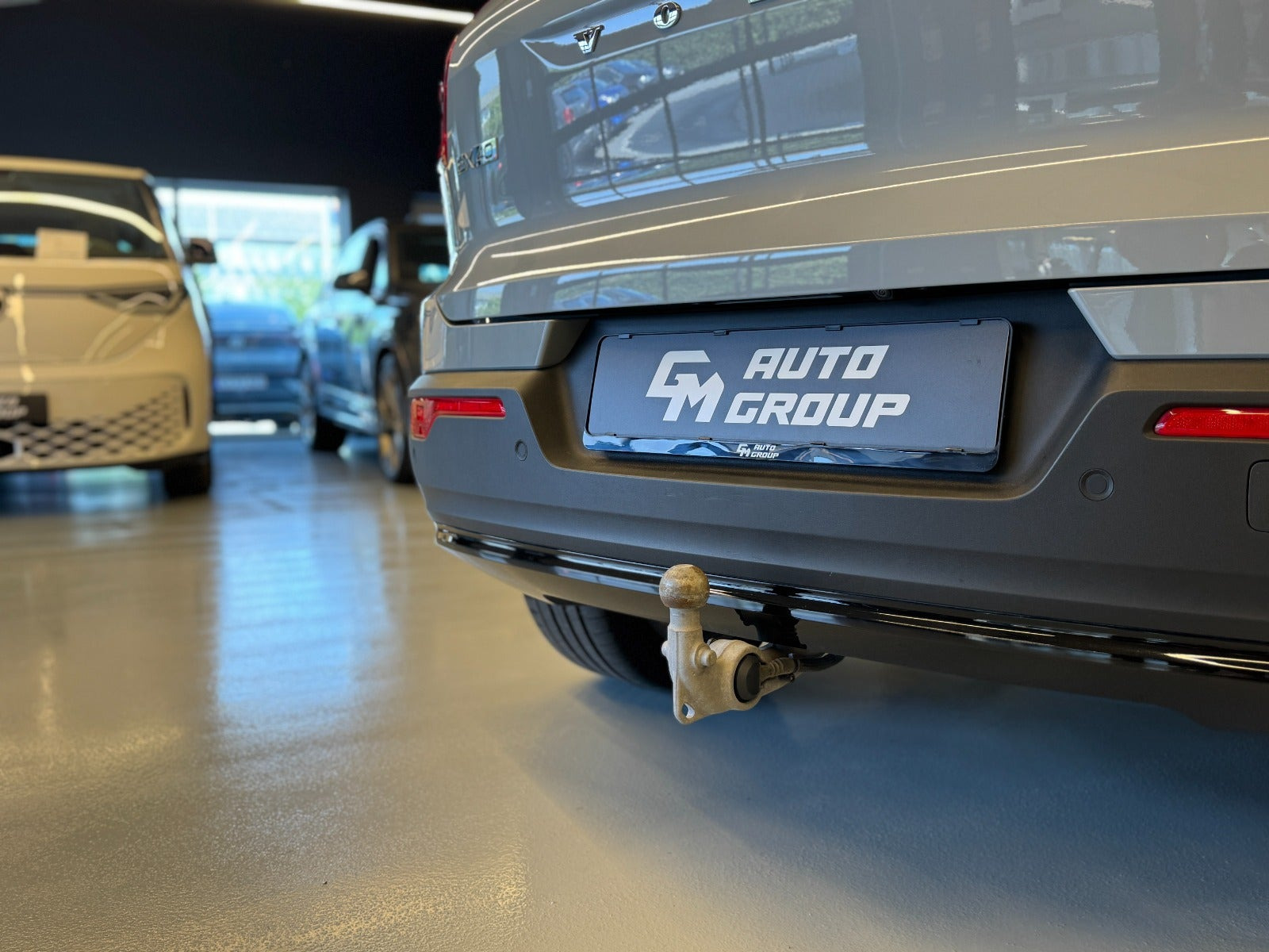 Grå Volvo EX40 fra 2024