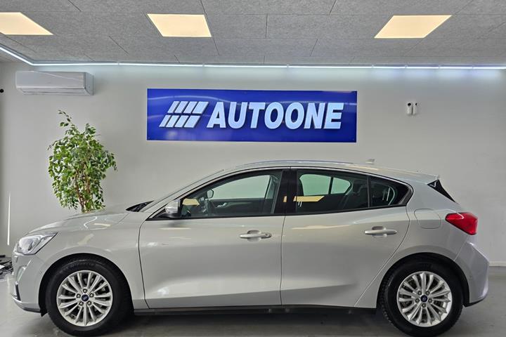 Sølv Ford Focus fra 2018