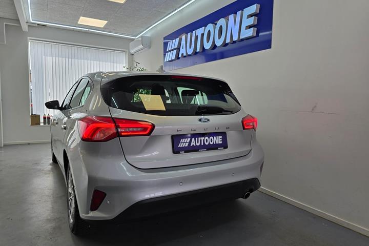 Sølv Ford Focus fra 2018