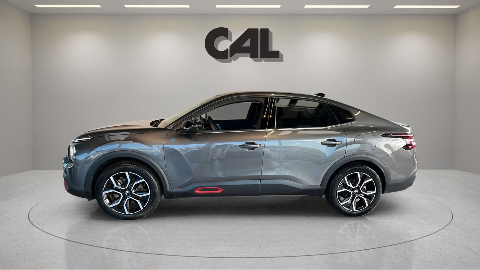 Grå Citroën ë-C4 X fra 2024