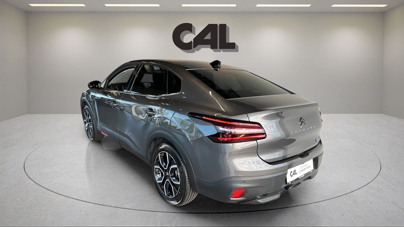Grå Citroën ë-C4 X fra 2024