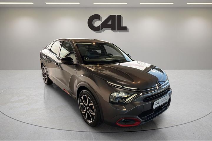 Grå Citroën ë-C4 X fra 2024