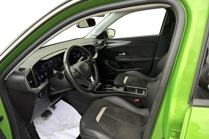 Grøn Opel Mokka-e fra 2021