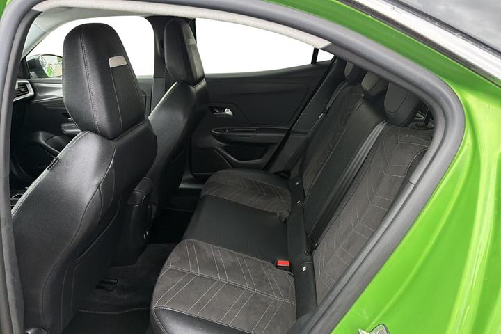 Grøn Opel Mokka-e fra 2021