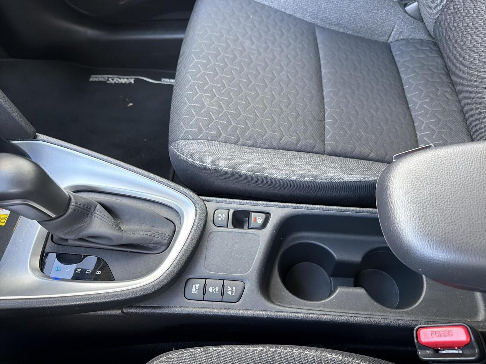 Sort Toyota Yaris Cross fra 2022