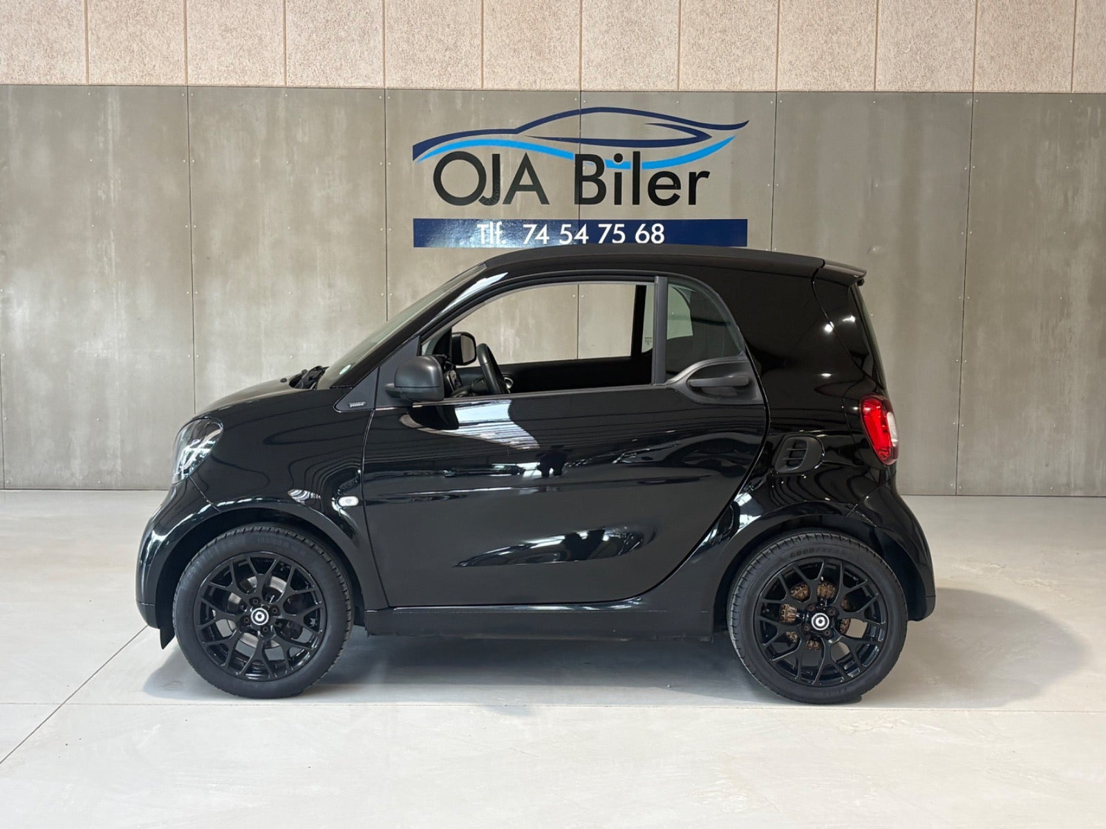 Sort Smart Fortwo fra 2018
