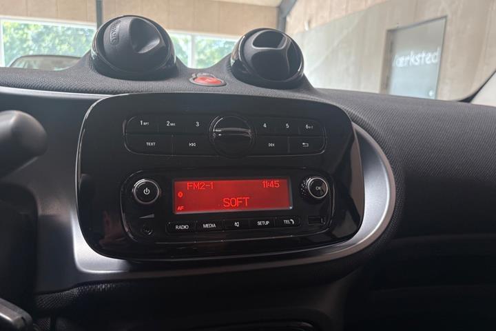 Sort Smart Fortwo fra 2018