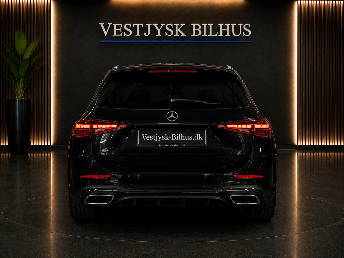Sort Mercedes C300 e fra 2023