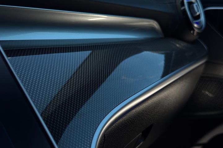 Sort Mercedes C300 e fra 2023
