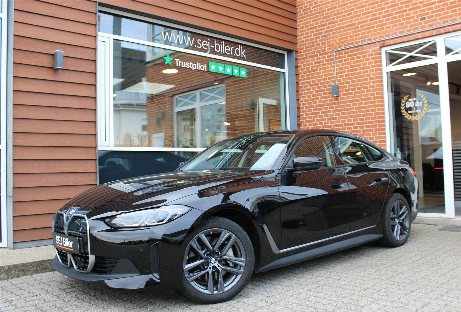 Sort BMW i4 fra 2023
