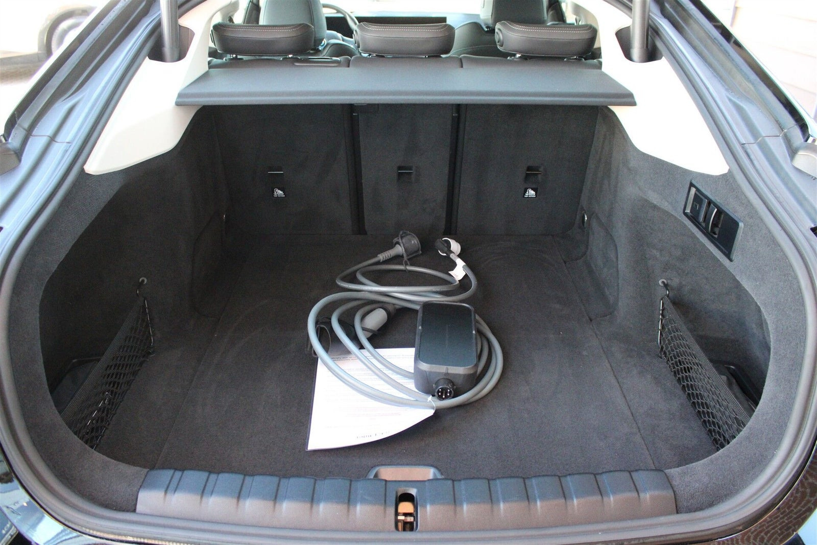 Sort BMW i4 fra 2023