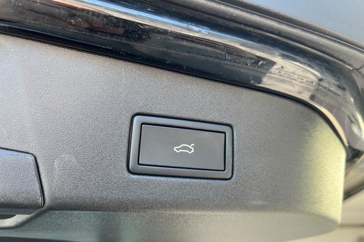 Sort VW ID.4 fra 2025