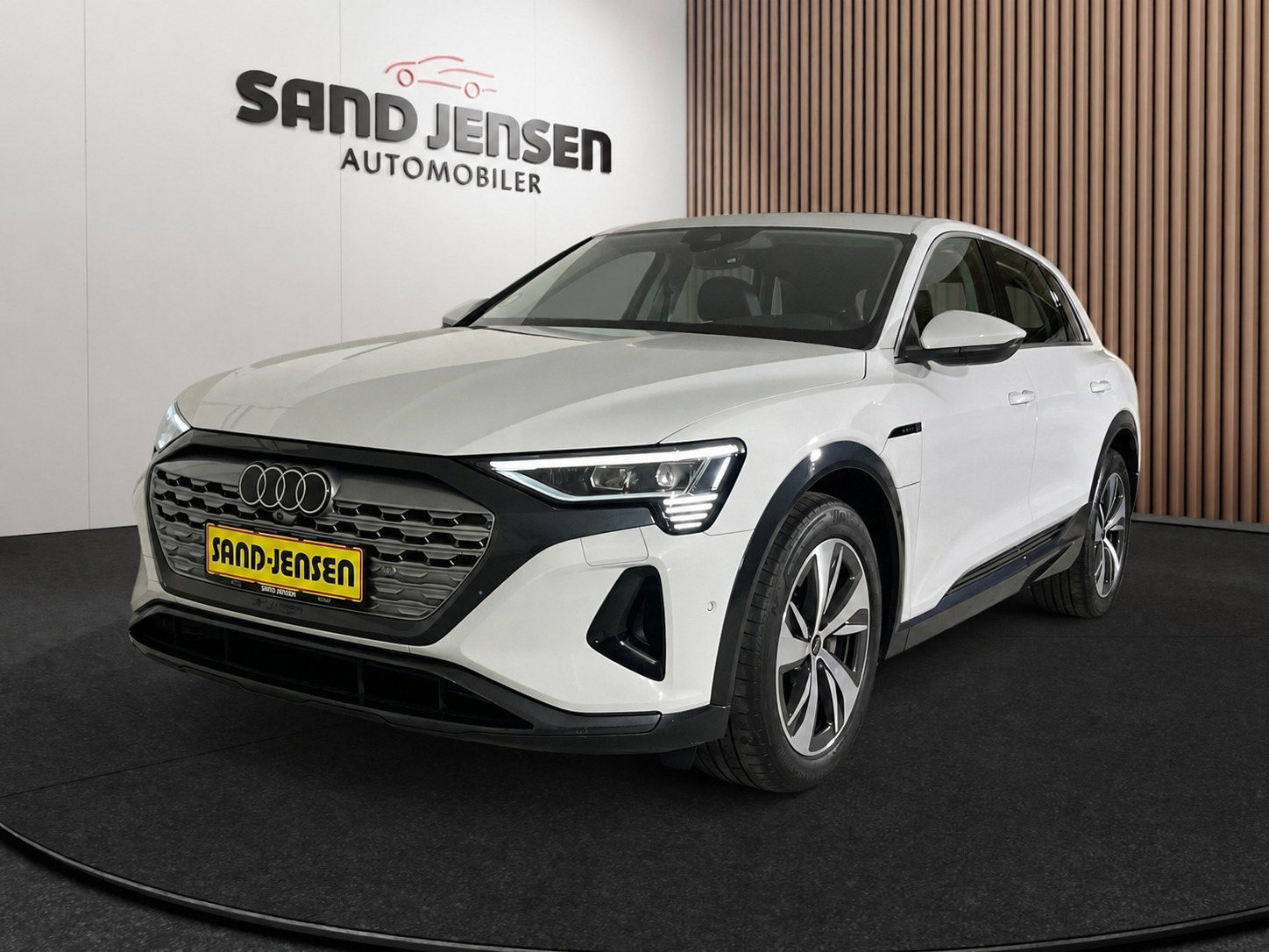Audi Q8 e-tron 50 Advanced quattro Van