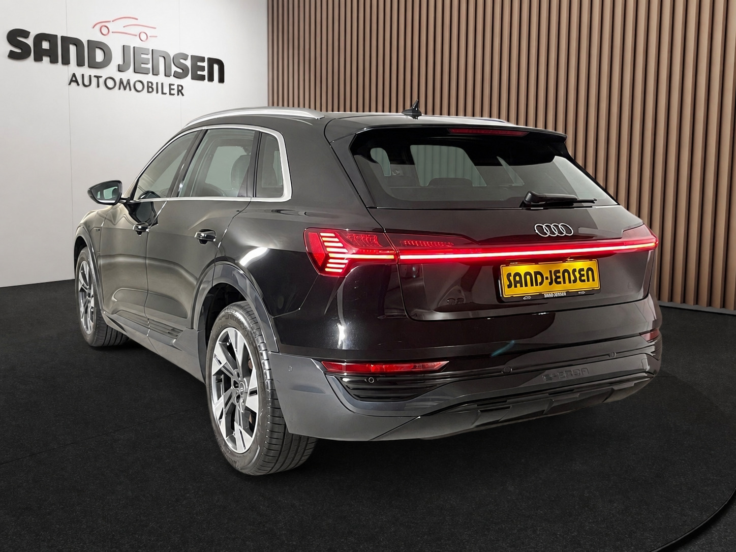 Sort Audi Q8 e-tron fra 2024