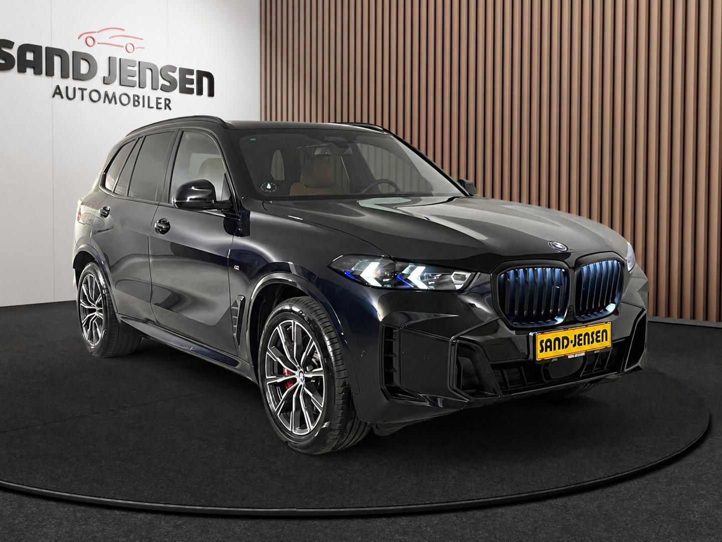 Sort BMW X5 fra 2025