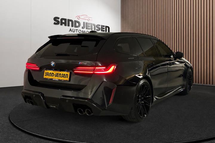 Sort BMW M5 fra 2025