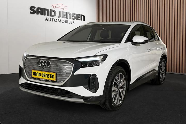 Hvid Audi Q4 e-tron fra 2024