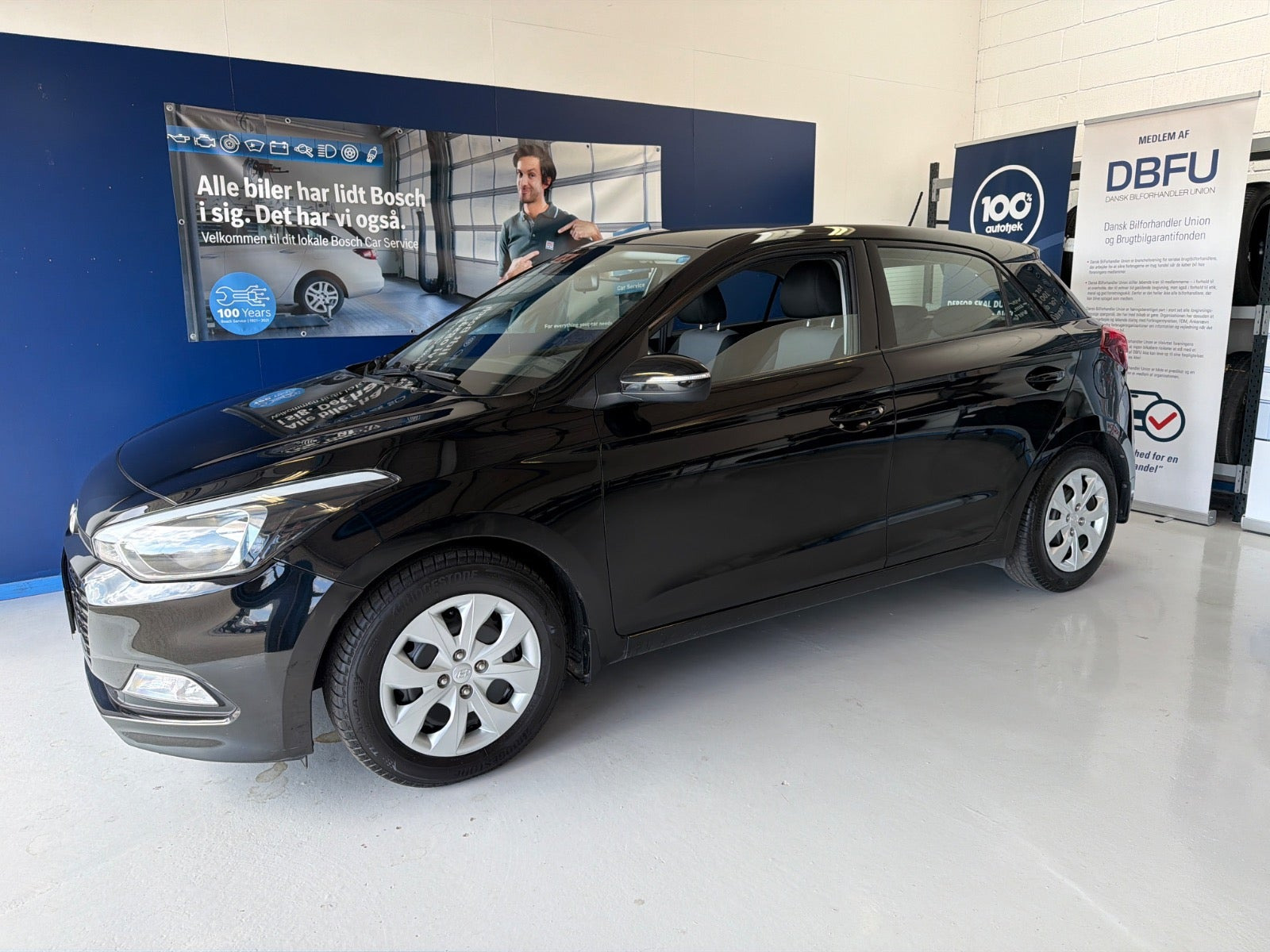 Sort Hyundai i20 fra 2017