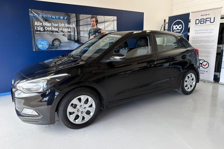 Sort Hyundai i20 fra 2017