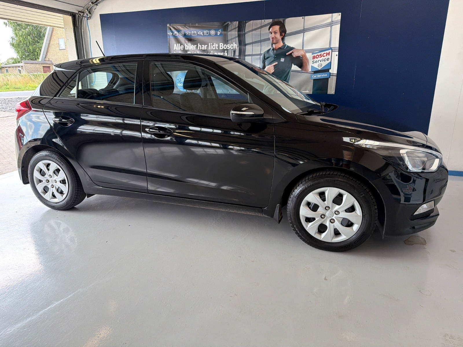 Sort Hyundai i20 fra 2017