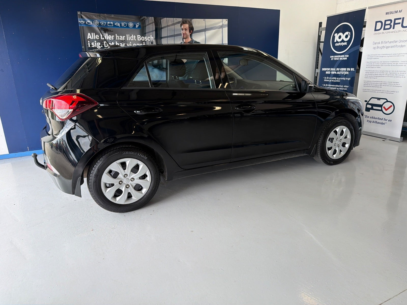 Sort Hyundai i20 fra 2017
