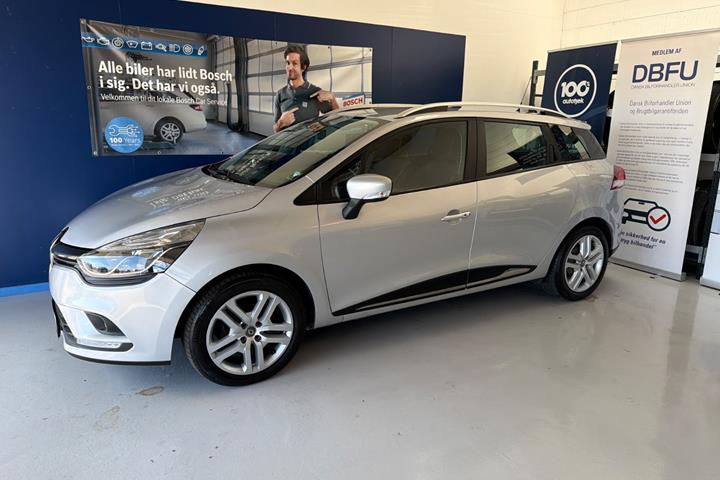 Sølv Renault Clio IV fra 2020