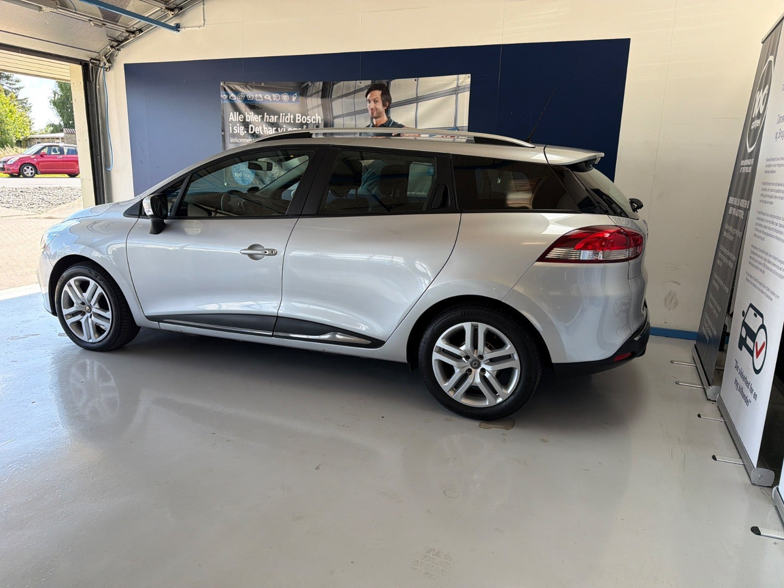 Sølv Renault Clio IV fra 2020
