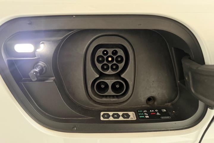 Hvid Audi Q4 e-tron fra 2023