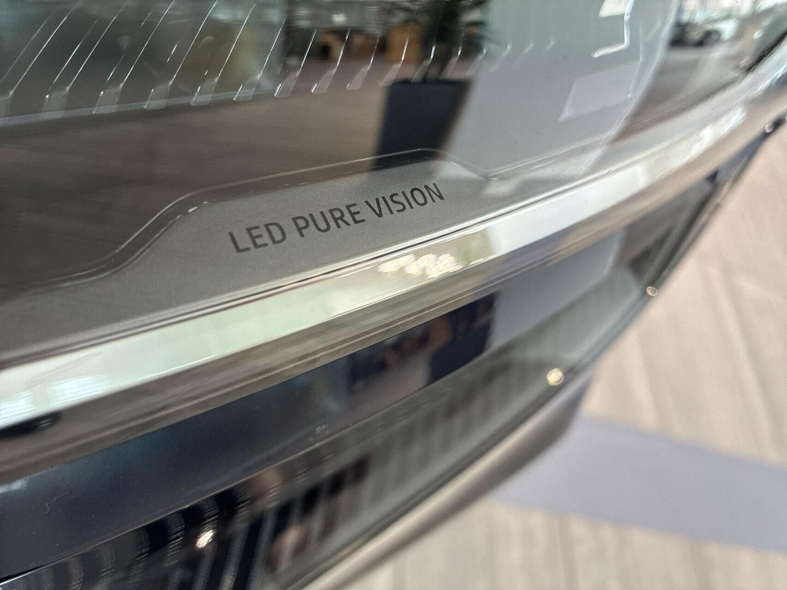 Blå Renault Megane E-Tech fra 2022