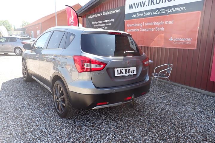 Grå Suzuki S-Cross fra 2018
