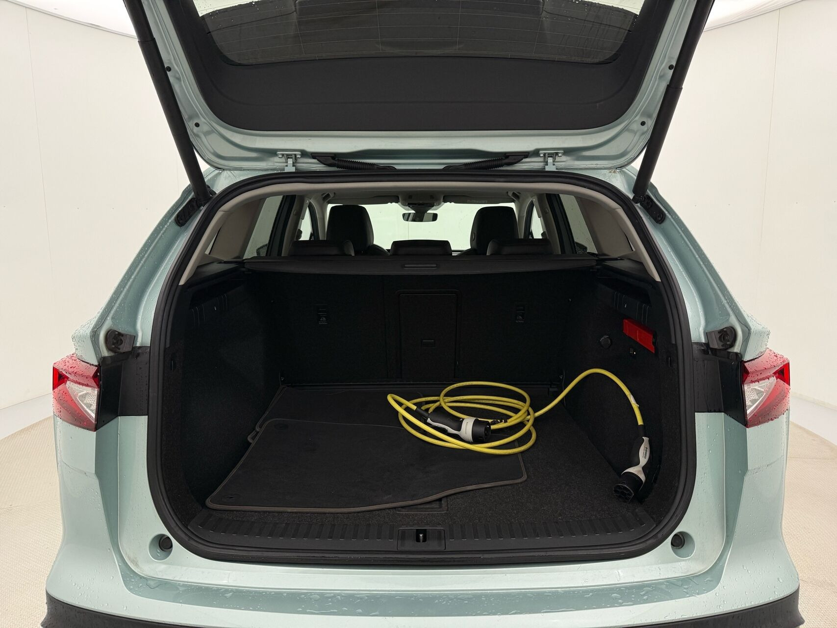 Sølv Skoda Enyaq fra 2021