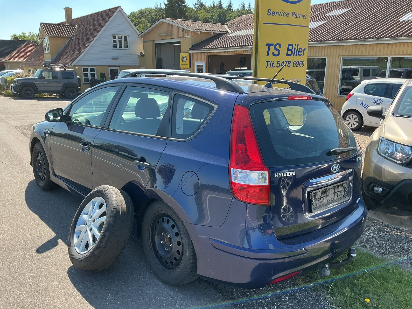 Blå Hyundai i30 fra 2011
