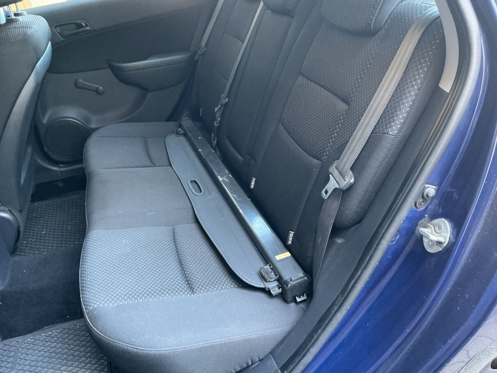 Blå Hyundai i30 fra 2011