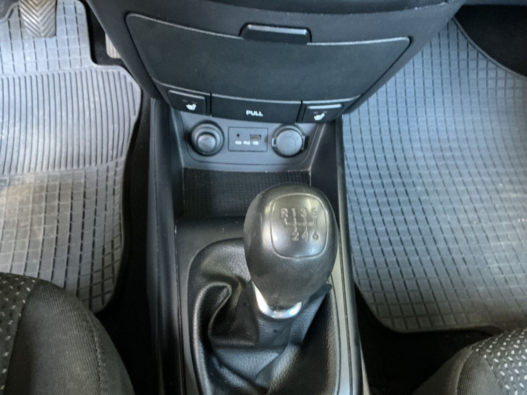 Blå Hyundai i30 fra 2011