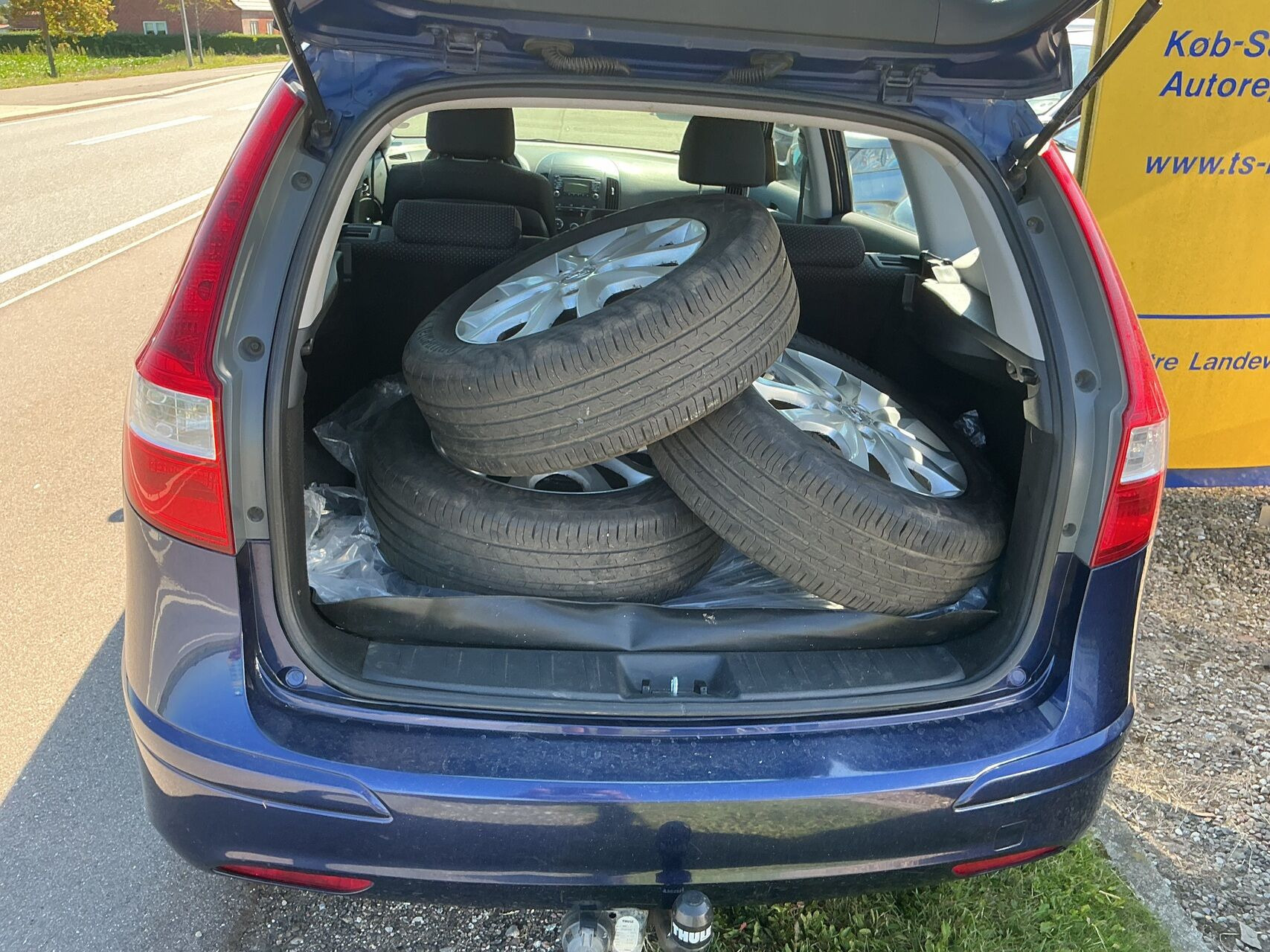 Blå Hyundai i30 fra 2011