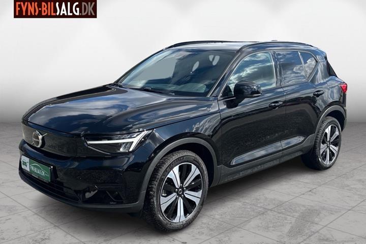 Sort Volvo XC40 fra 2023