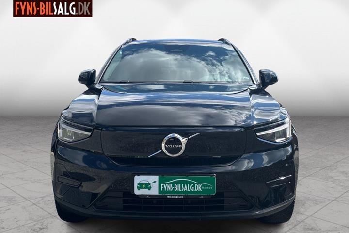 Sort Volvo XC40 fra 2023