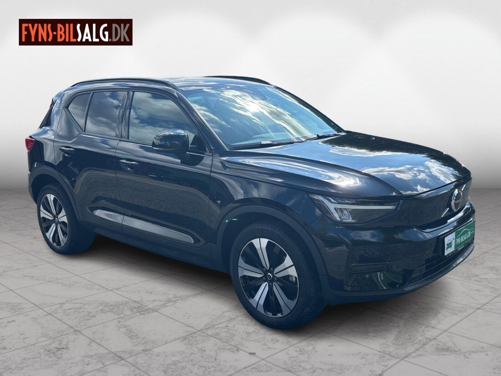 Sort Volvo XC40 fra 2023